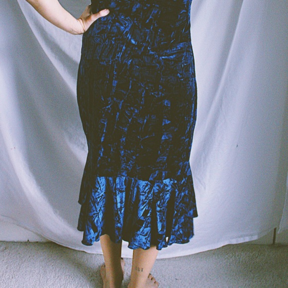 Vintage velvet Dress - Picture 4 of 6
